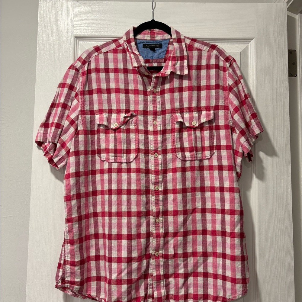 Banana Republic Red and White Plaid Men's Shirt